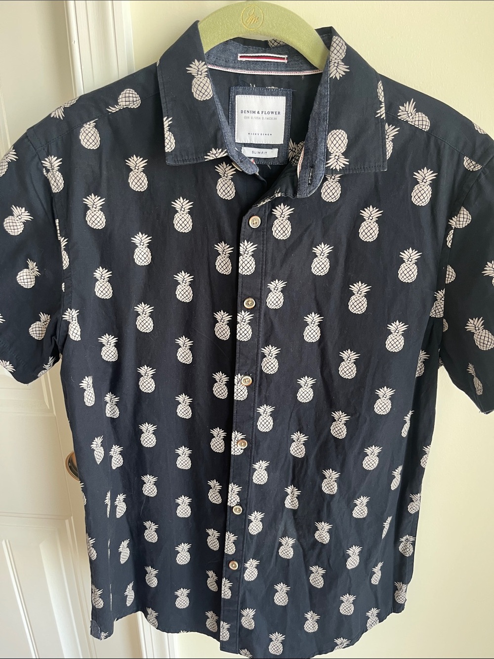 Denim & Flower Navy Blue Short-Sleeve Pineapple Print Shirt